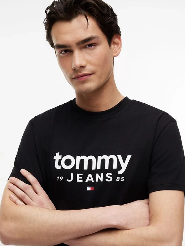 Camiseta ajustada con el logotipo de Tommy Jeans Camiseta ajustada con el logotipo de Tommy Jeans