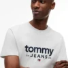 Camiseta ajustada con el logotipo de Tommy Jeans Camiseta ajustada con el logotipo de Tommy Jeans