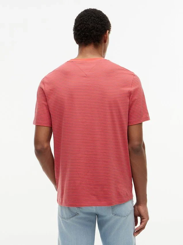 Camiseta con bolsillo a rayas Camiseta con bolsillo a rayas