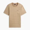 Camiseta con bolsillo a rayas Camiseta con bolsillo a rayas