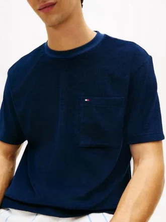Camiseta con bolsillo de rizo