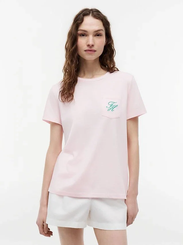 Camiseta con bolsillo y monograma bordado Camiseta con bolsillo y monograma bordado