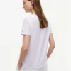 Camiseta con bolsillo y monograma bordado Camiseta con bolsillo y monograma bordado
