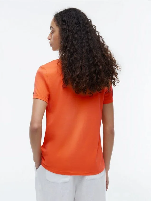 Camiseta con bolsillo y monograma bordado Camiseta con bolsillo y monograma bordado