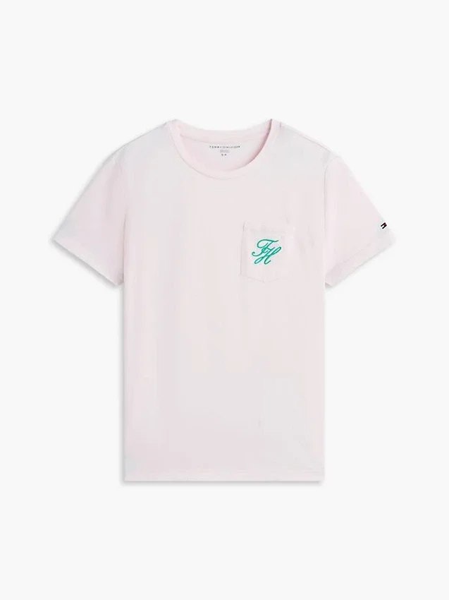 Camiseta con bolsillo y monograma bordado Camiseta con bolsillo y monograma bordado
