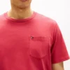 Camiseta con bolsillos para el día a día