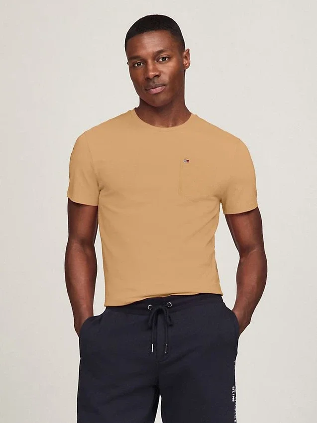 Camiseta con bolsillos para el día a día Camiseta con bolsillos para el día a día