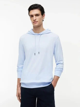 Camiseta con capucha ligera