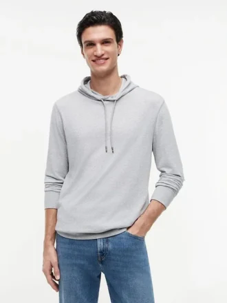 Camiseta con capucha ligera