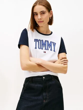 Camiseta con cuello ribeteado y logotipo Varsity Tommy
