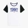 Camiseta con cuello ribeteado y logotipo Varsity Tommy Camiseta con cuello ribeteado y logotipo Varsity Tommy