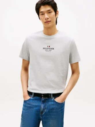 Camiseta con el logotipo de Hilfiger
