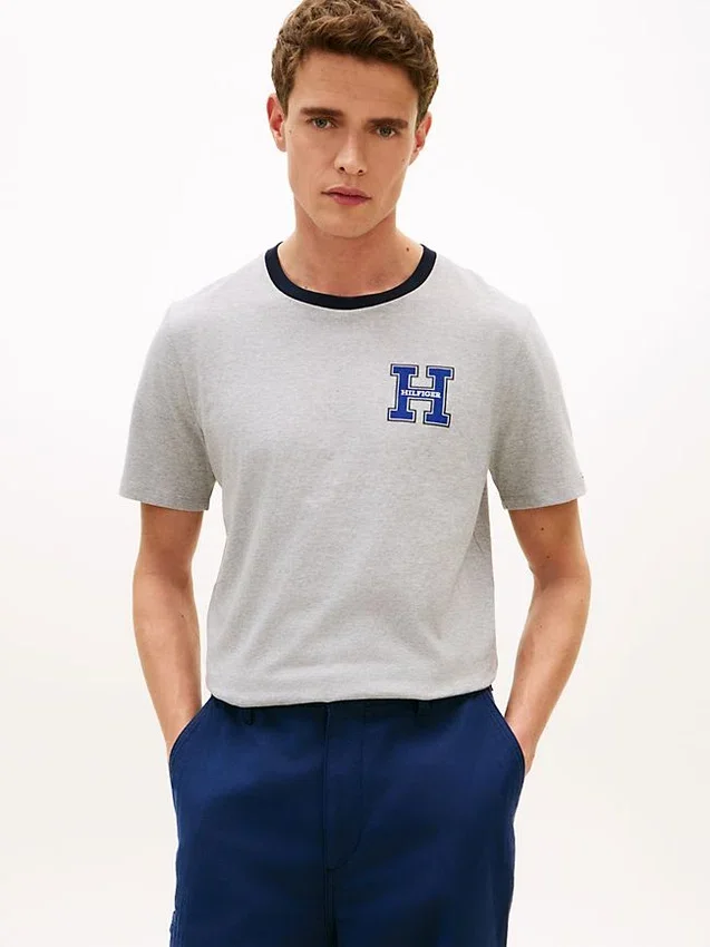 Camiseta con el logotipo de Hilfiger Camiseta con el logotipo de Hilfiger
