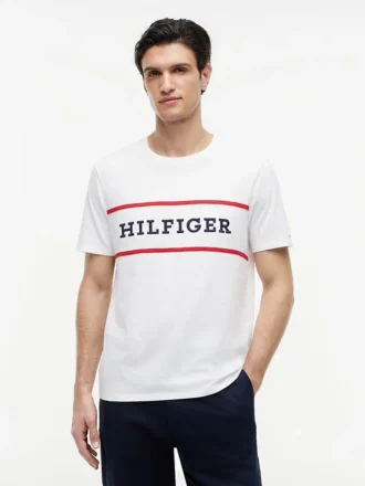 Camiseta con el logotipo de Hilfiger
