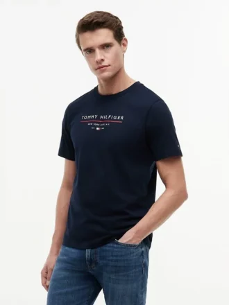 Camiseta con el logotipo de Hilfiger