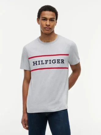 Camiseta con el logotipo de Hilfiger