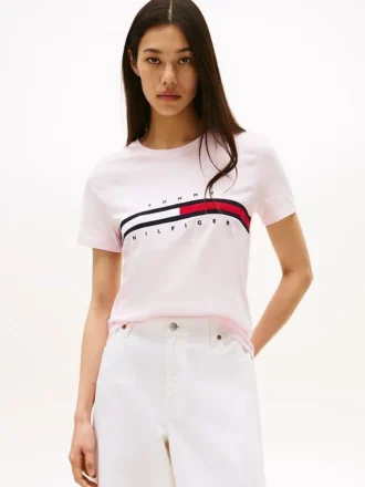 Camiseta con el logotipo de la bandera bordado
