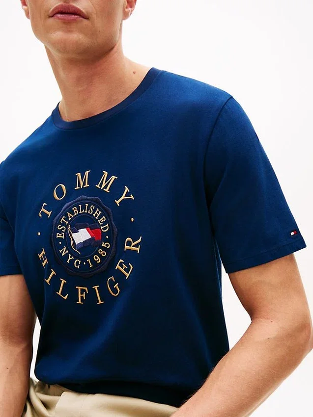 Camiseta con el logotipo de la bandera circular Camiseta con el logotipo de la bandera circular