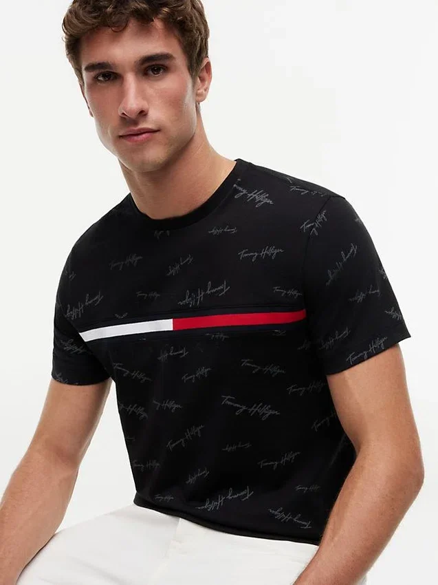 Camiseta con el logotipo de la raya de la bandera Camiseta con el logotipo de la raya de la bandera