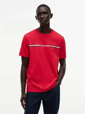 Camiseta con el logotipo de rayas característico de Hilfiger