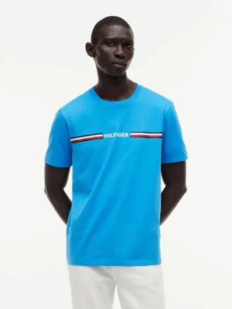 Camiseta con el logotipo de rayas característico de Hilfiger