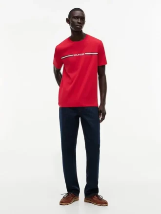 Camiseta con el logotipo de rayas característico de Hilfiger