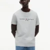 Camiseta con el logotipo de Tommy bordado Camiseta con el logotipo de Tommy bordado