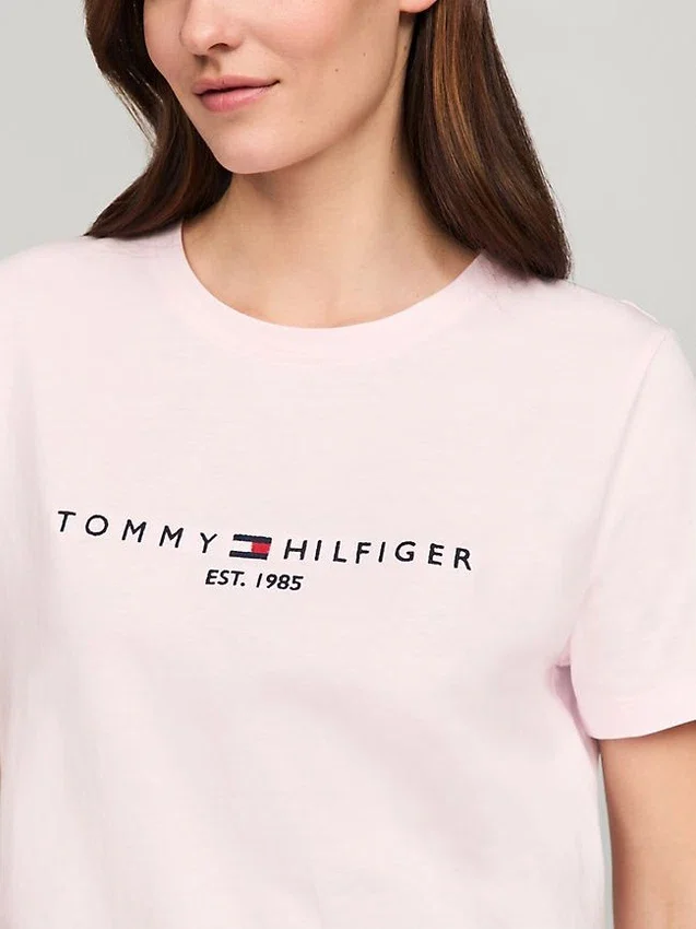 Camiseta con el logotipo de Tommy bordado Camiseta con el logotipo de Tommy bordado