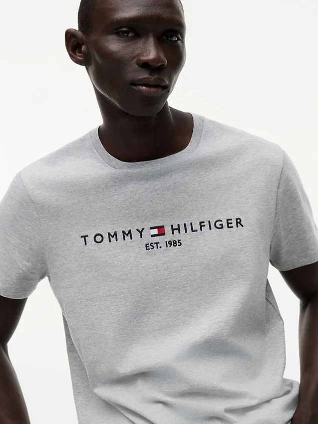 Camiseta con el logotipo de Tommy bordado Camiseta con el logotipo de Tommy bordado