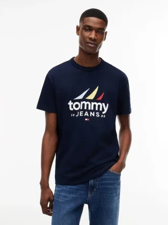 Camiseta con el logotipo de Tommy Jeans Sailing