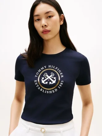 Camiseta con el logotipo del ancla de TH