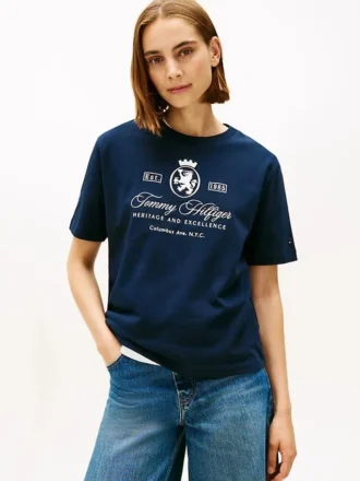 Camiseta con el logotipo Script Crest bordado