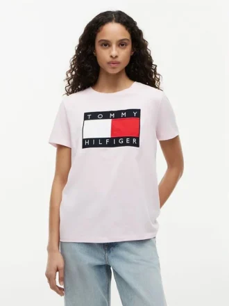 Camiseta con gran logotipo de bandera