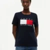 Camiseta con gran logotipo de bandera