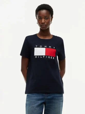 Camiseta con gran logotipo de bandera