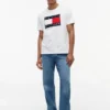 Camiseta con gran logotipo de bandera Camiseta con gran logotipo de bandera