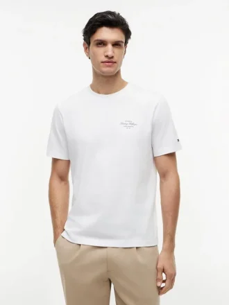 Camiseta con gráfico náutico en la espalda