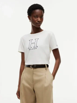 Camiseta con logo H floral