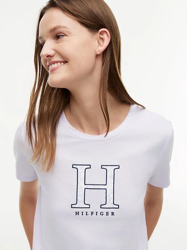Camiseta con logo H floral Camiseta con logo H floral