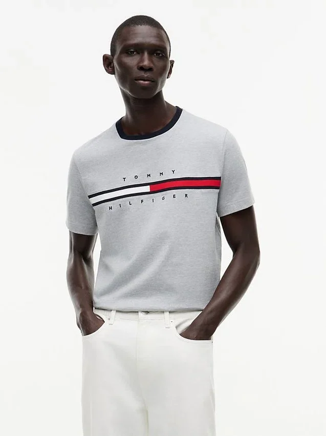 Camiseta con logotipo de bandera bordado Camiseta con logotipo de bandera bordado
