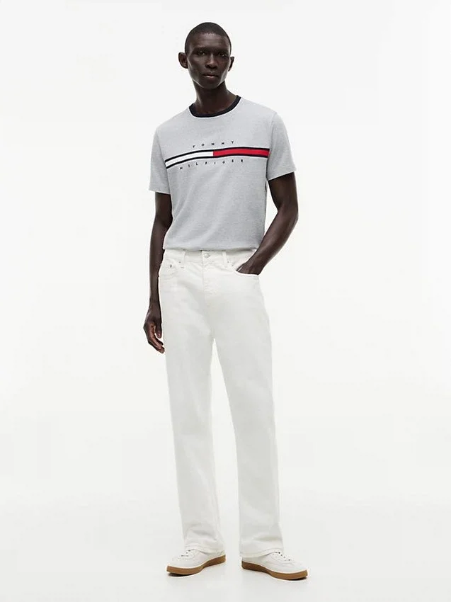 Camiseta con logotipo de bandera bordado Camiseta con logotipo de bandera bordado