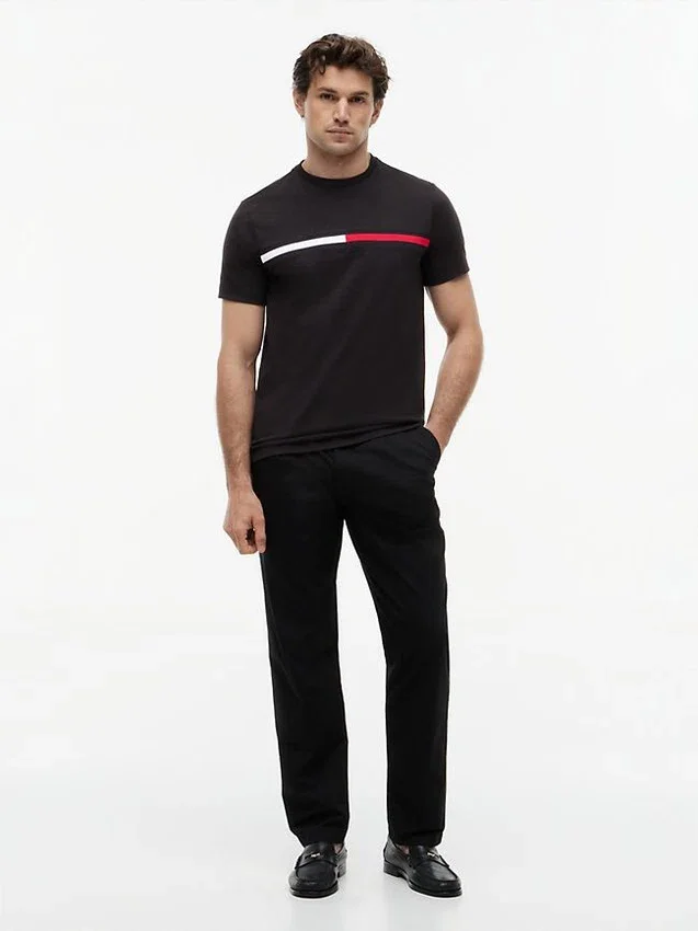 Camiseta con logotipo de bandera bordado Camiseta con logotipo de bandera bordado