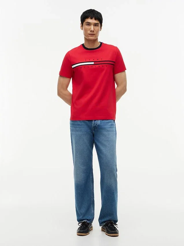 Camiseta con logotipo de bandera bordado Camiseta con logotipo de bandera bordado