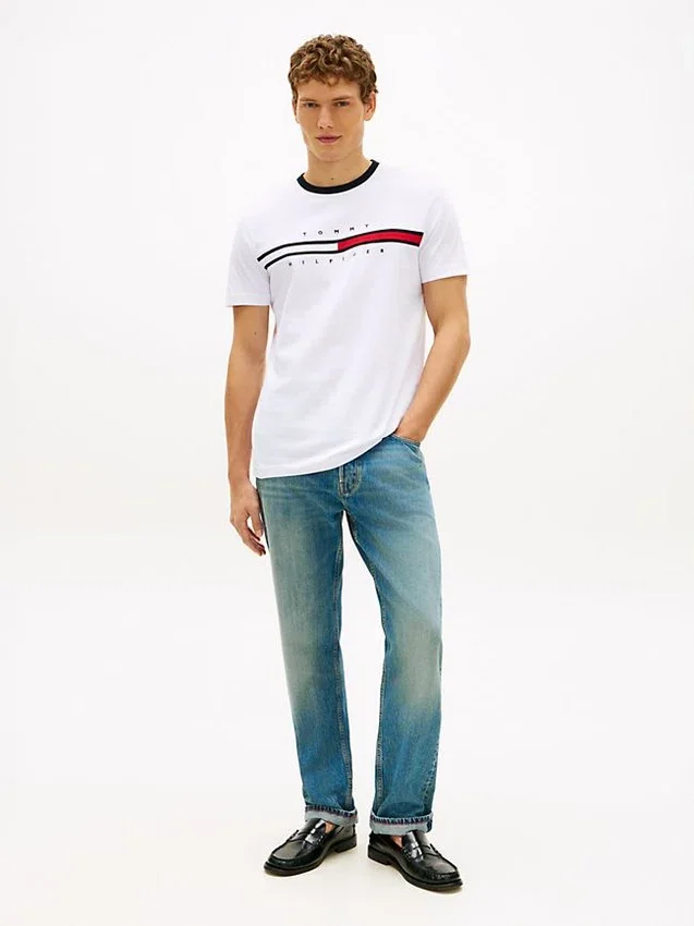 Camiseta con logotipo de bandera bordado Camiseta con logotipo de bandera bordado