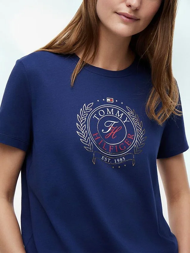 Camiseta con logotipo de hoja de laurel estampado Camiseta con logotipo de hoja de laurel estampado