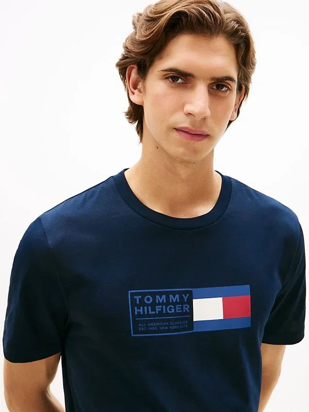 Camiseta con logotipo de la bandera Camiseta con logotipo de la bandera