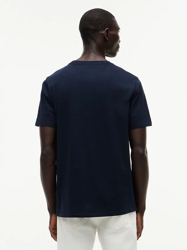 Camiseta con logotipo de rayas en bloque de Hilfiger Camiseta con logotipo de rayas en bloque de Hilfiger