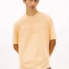 Camiseta con logotipo desgastado de Tommy Jeans Camiseta con logotipo desgastado de Tommy Jeans