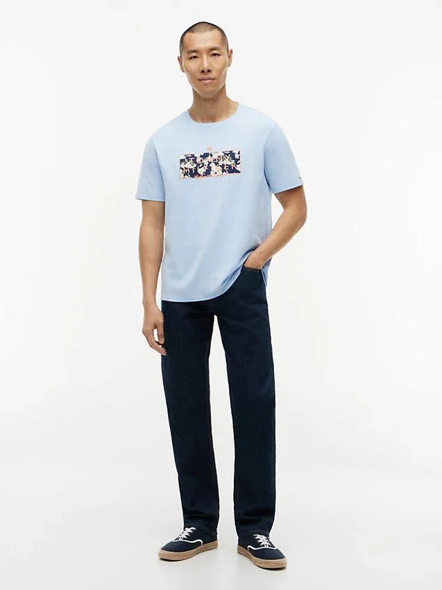 Camiseta con logotipo floral tropical Camiseta con logotipo floral tropical
