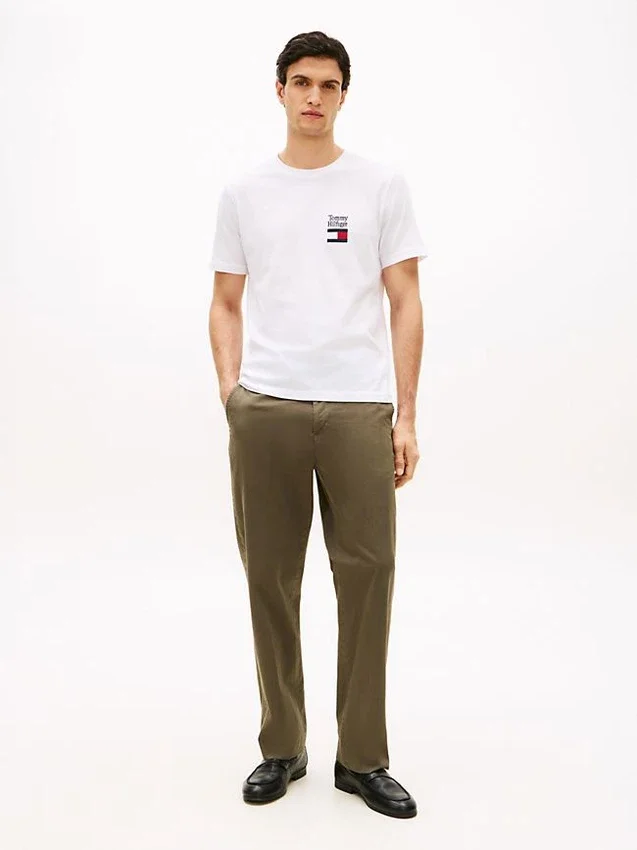 Camiseta con logotipo superpuesto Camiseta con logotipo superpuesto